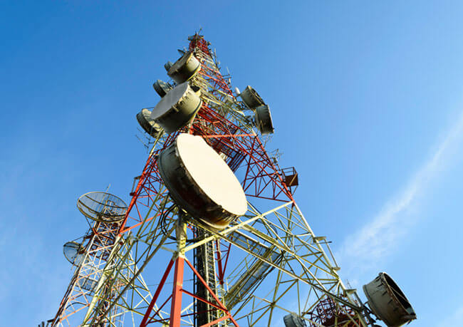 photo of a cellular tower used for wifi enhancement on industrial work sites